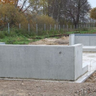 Prefabricated foundation parts for landfill scales